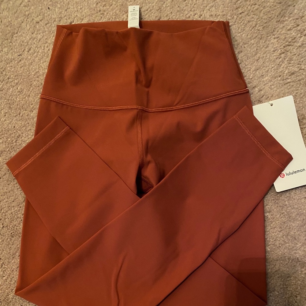 Lululemon Wunder Under 25” FLUX Size 4